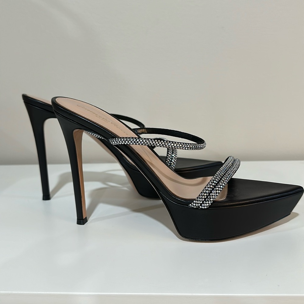Gianvito Rossi platform heels